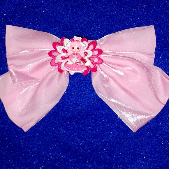 - Princess Pink's Bow - Picture 2 of 5